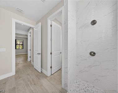 708 Greenwood Avenue - Photo Thumbnail 24