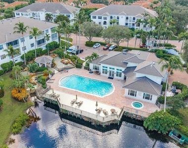 765 Bentwater Circle - Photo Thumbnail 2