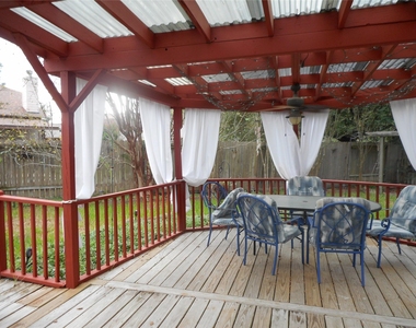 723 Levi Bend - Photo Thumbnail 13