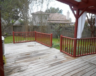 723 Levi Bend - Photo Thumbnail 12