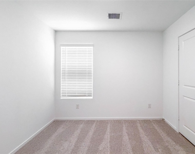 1514 Golden Iris Drive - Photo Thumbnail 13