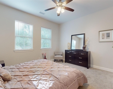 504 Nursery Rd - Photo Thumbnail 4