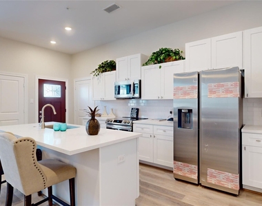 504 Nursery Rd - Photo Thumbnail 12