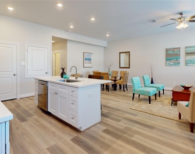 504 Nursery Rd - Photo Thumbnail 2