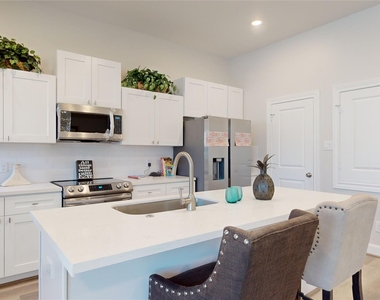 504 Nursery Rd - Photo Thumbnail 14