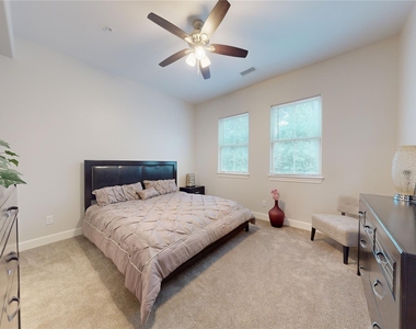 504 Nursery Rd - Photo Thumbnail 3