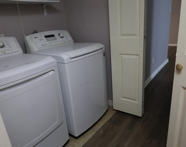 5625 Antoine Drive - Photo Thumbnail 8