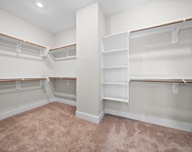 8120 Esther Acres Lane - Photo Thumbnail 15