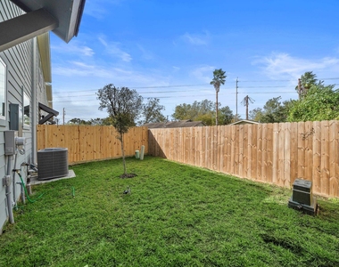 8120 Esther Acres Lane - Photo Thumbnail 25