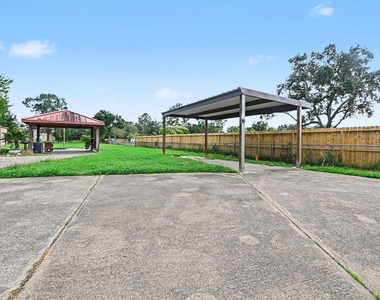 1002 Pampa Street - Photo Thumbnail 20
