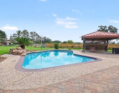 1002 Pampa Street - Photo Thumbnail 25