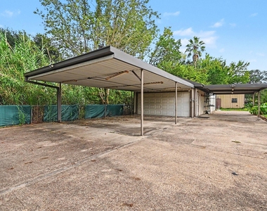 1002 Pampa Street - Photo Thumbnail 23