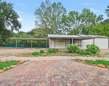 1002 Pampa Street - Photo Thumbnail 22