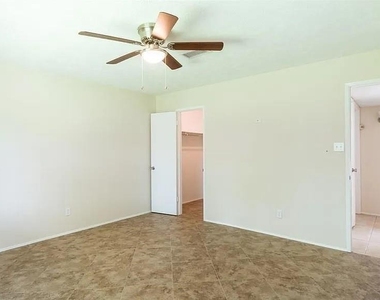 17519 Fieldglen Drive - Photo Thumbnail 15