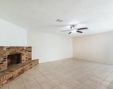 17519 Fieldglen Drive - Photo Thumbnail 2