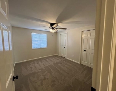 22814 Carter Moir Lane - Photo Thumbnail 32