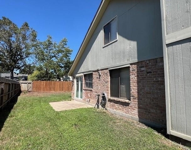 22814 Carter Moir Lane - Photo Thumbnail 40