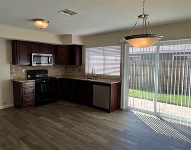 22814 Carter Moir Lane - Photo Thumbnail 15