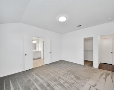 20510 Glademill Court - Photo Thumbnail 27