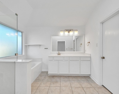 20510 Glademill Court - Photo Thumbnail 26