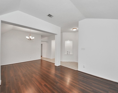 20510 Glademill Court - Photo Thumbnail 6