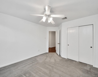 20510 Glademill Court - Photo Thumbnail 38