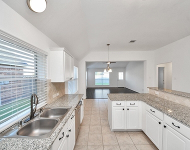 20510 Glademill Court - Photo Thumbnail 17