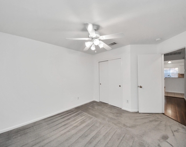 20510 Glademill Court - Photo Thumbnail 34