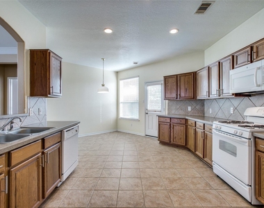 9907 Valance Way - Photo Thumbnail 14