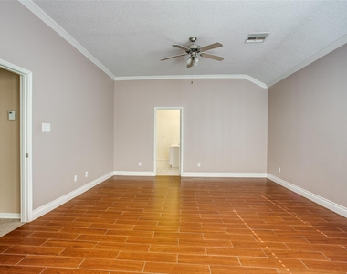 9907 Valance Way - Photo Thumbnail 28