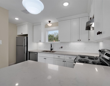 1217 Tulane Street - Photo Thumbnail 5