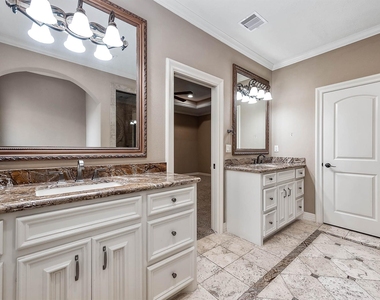 1215 Malone Street - Photo Thumbnail 17