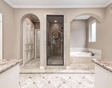 1215 Malone Street - Photo Thumbnail 15