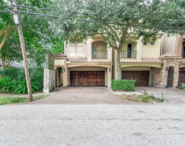 1215 Malone Street - Photo Thumbnail 2