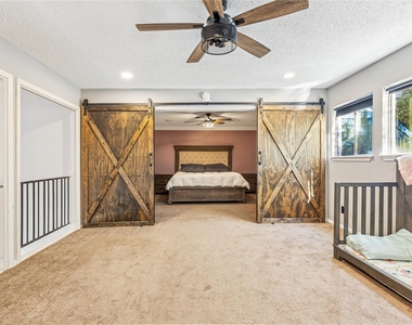 1202 Green Briar Drive - Photo Thumbnail 23