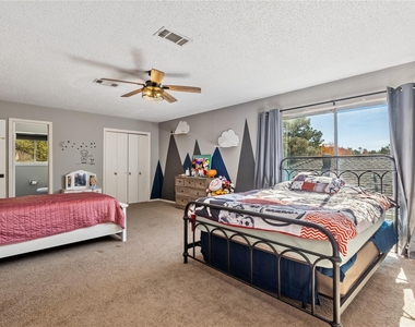 1202 Green Briar Drive - Photo Thumbnail 30