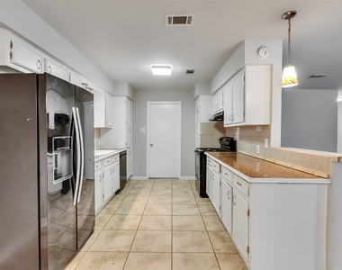 913 W Galveston Street - Photo Thumbnail 7