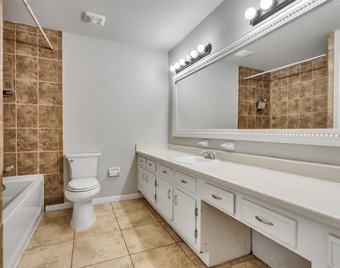 913 W Galveston Street - Photo Thumbnail 17