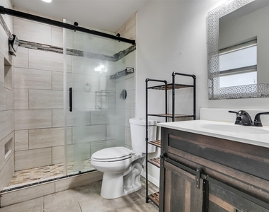 913 W Galveston Street - Photo Thumbnail 13