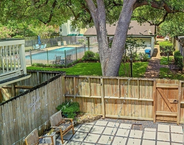 717 Worthshire Street - Photo Thumbnail 3