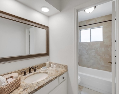 11715 Brighton Lane - Photo Thumbnail 21