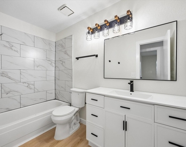 5104 Spring Circle Drive - Photo Thumbnail 18