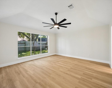 5104 Spring Circle Drive - Photo Thumbnail 22