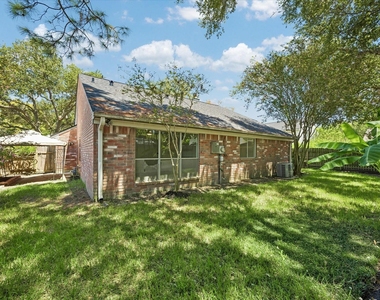 5104 Spring Circle Drive - Photo Thumbnail 31