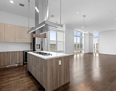 5915 E Post Oak Lane - Photo Thumbnail 14