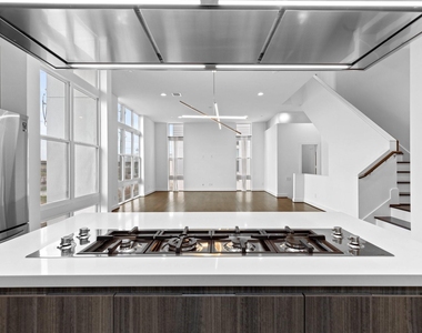 5915 E Post Oak Lane - Photo Thumbnail 16