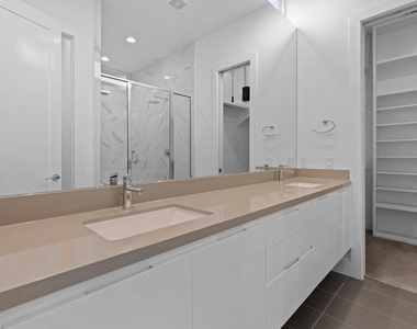 5915 E Post Oak Lane - Photo Thumbnail 27
