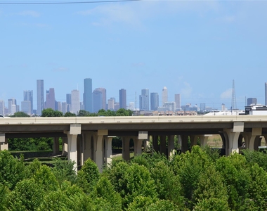 5915 E Post Oak Lane - Photo Thumbnail 43