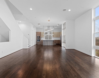 5915 E Post Oak Lane - Photo Thumbnail 8