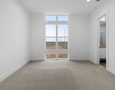 5915 E Post Oak Lane - Photo Thumbnail 25
